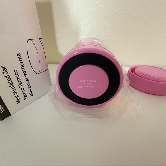 Mini Insulated Jar and mini lunch bag
Tarrito Térmico
Mini bocal isotherme - Picture 6 of 8